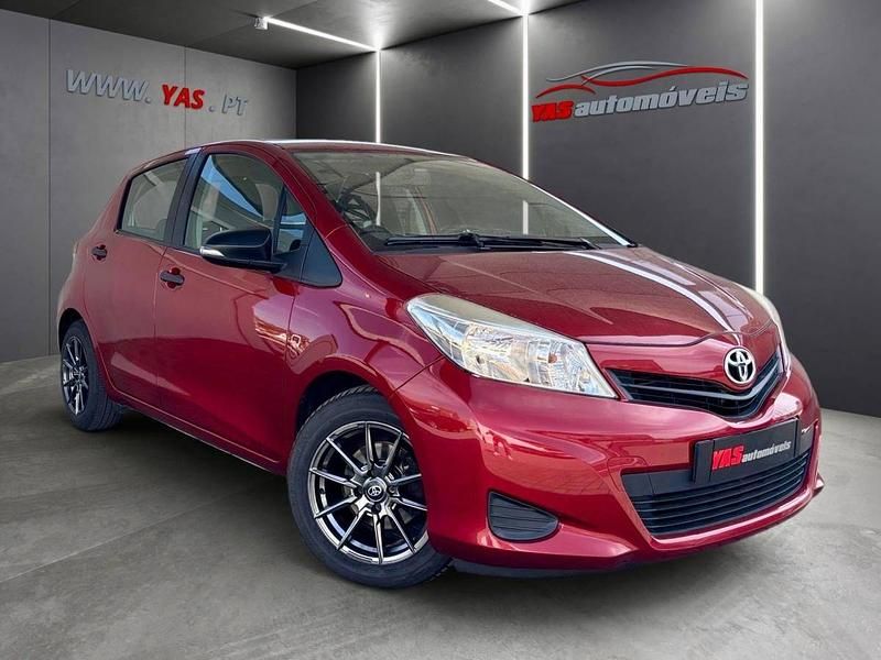 Vermelho Usado 2012 Toyota Yaris Comfort | € 11.480 (Preço justo) - Imagem 1/2