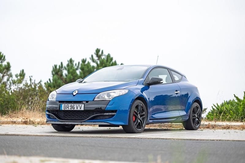 Azul Usado 2011 Renault Mégane Coupé R.S. Coupé | € 21.990 - Imagem 1/4