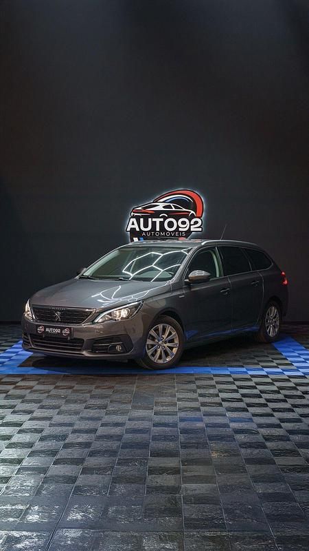 Castanho Usado 2019 Peugeot 308 Style Carrinha | € 16.500 (Caro) - Imagem 1/4