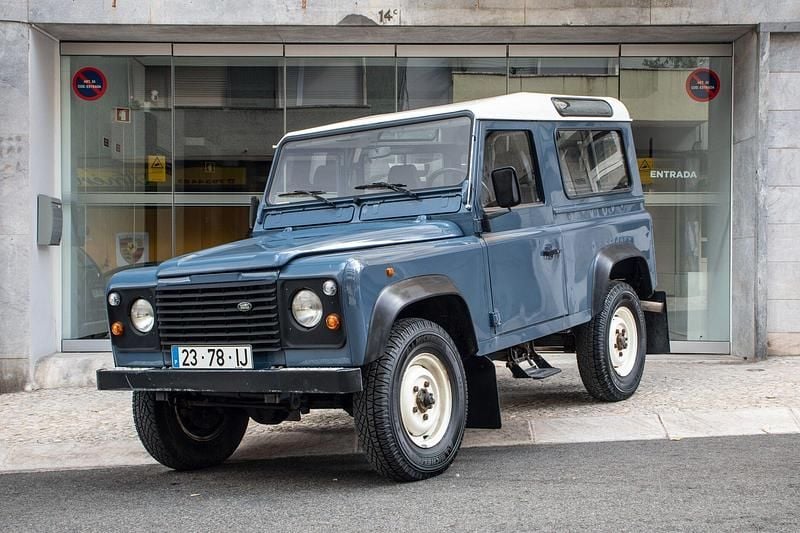 Azul Usado 1997 Land Rover Defender SUV | € 47.900 - Imagem 1/4