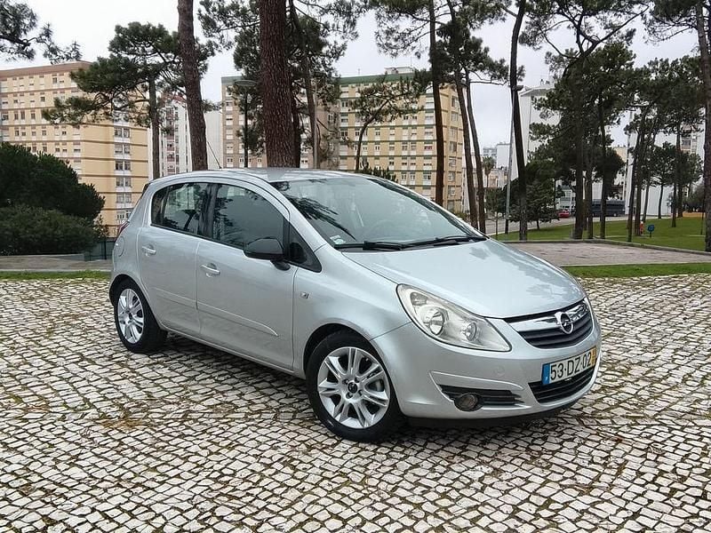Usado Opel Corsa 80 HP (58 kW) 2007 Citadino