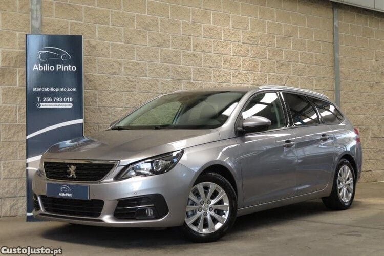 Cinza Usado 2019 Peugeot 308 Style Sedan | € 13.750 (Preço justo) - Imagem 1/1