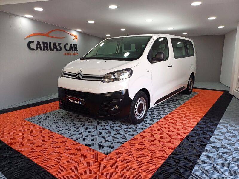 Branco Usado 2021 Citroën Jumpy Monovolume | € 27.990 - Imagem 1/4