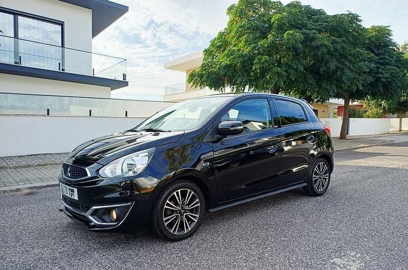 Usado 2019 Mitsubishi Space Star Edition Sedan | € 8.990 (Preço justo) - Imagem 1/4
