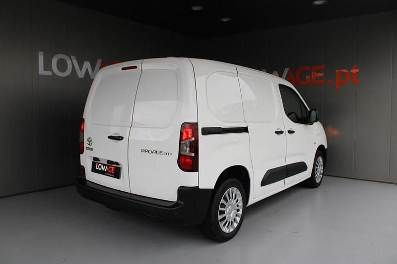 Usado Toyota Proace City City 102 HP (75 kW) 2021 Branco Monovolume