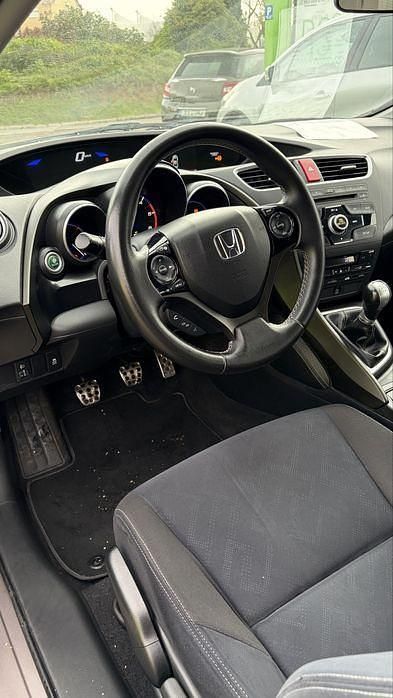 Usado Honda Civic Executive 120 HP (88 kW) 2014 Sedan