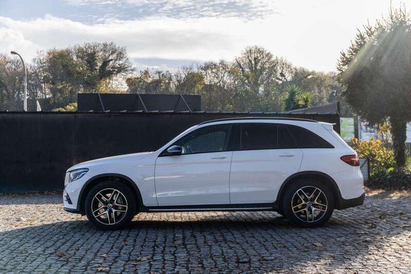 Usado Mercedes GLC250 AMG line 204 HP (150 kW) 2018 Branco SUV