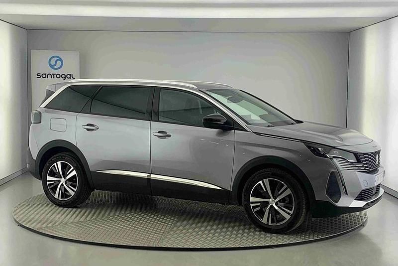 Cinzento Usado 2024 Peugeot 5008 Allure Monovolume | € 34.990 (Preço justo) - Imagem 1/4