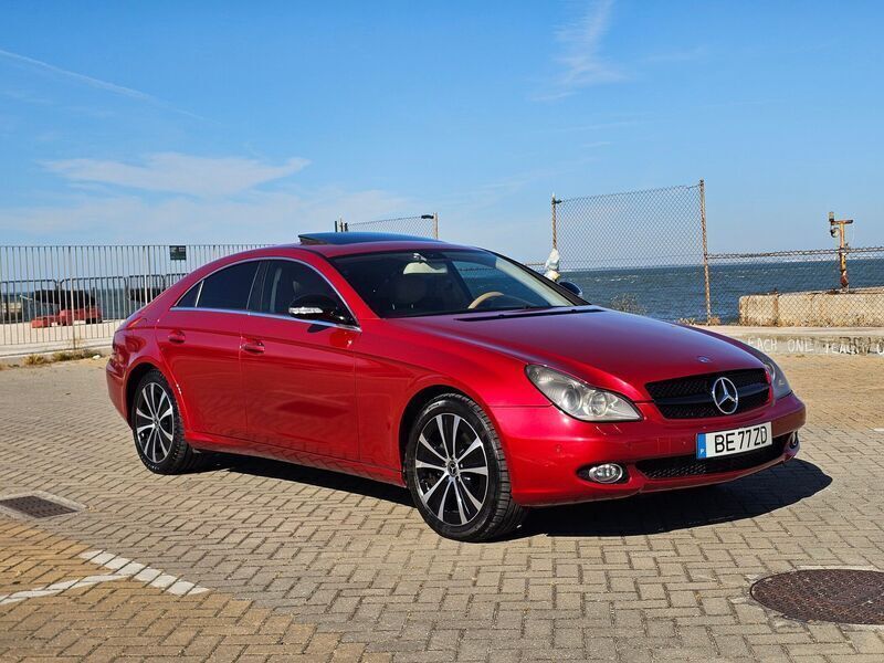 Vermelho Usado 2008 Mercedes CLS320 Coupé | € 12.900 - Imagem 1/4