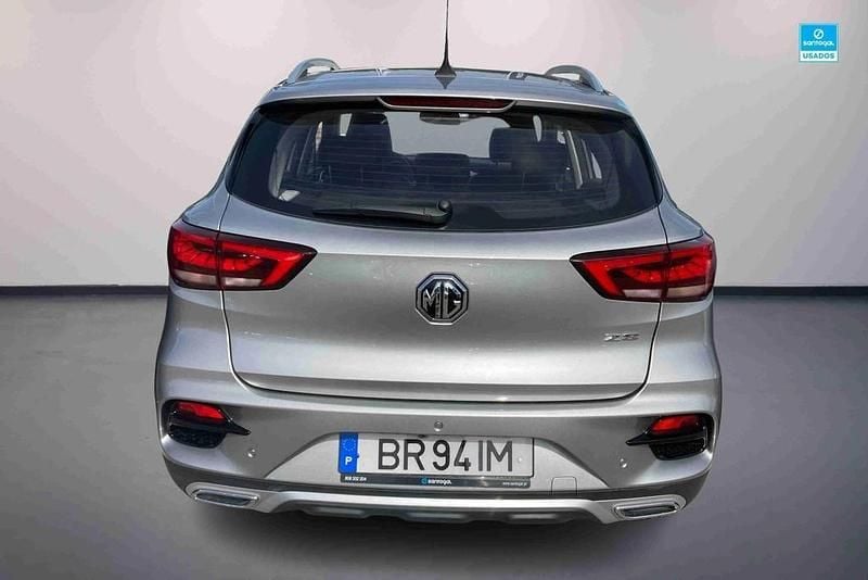 Usado MG ZS Luxury 111 HP (81 kW) 2025 Cinzento SUV