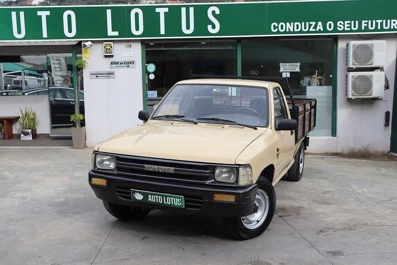 Castanho Usado 1990 Toyota HiLux Pickup | € 7.970 - Imagem 1/4