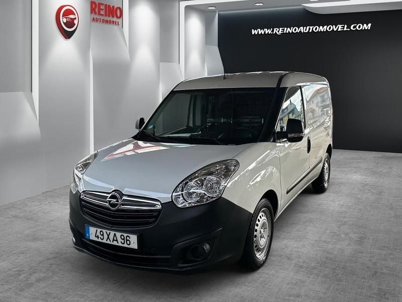 Branco Usado 2019 Opel Combo Carrinha | € 9.900 (Bom preço) - Imagem 1/4