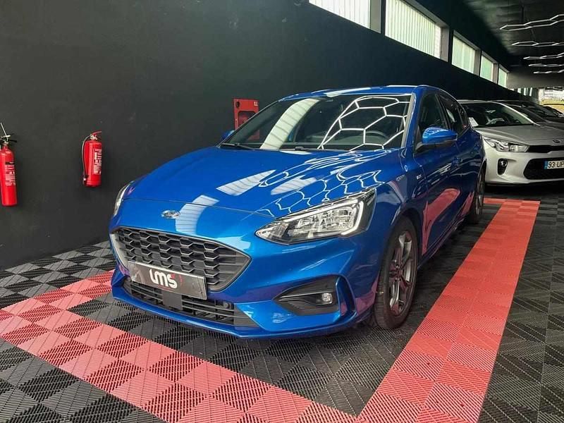 Usado Ford Focus 120 HP (88 kW) 2020 Azul