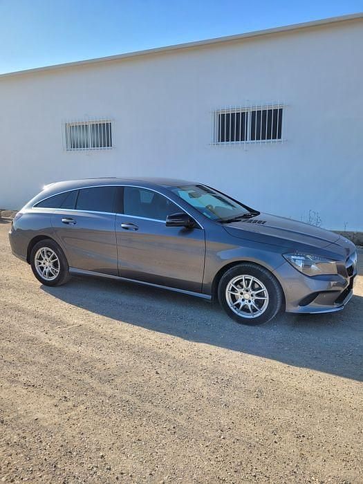 Usado 2016 Mercedes CLA180 Shooting Brake Carrinha | € 16.250 (Preço justo) - Imagem 1/4