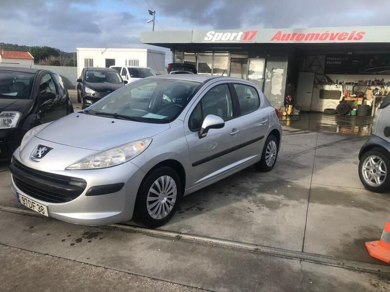 Cinzento Usado 2007 Peugeot 207 | € 5.650 (Preço justo) - Imagem 1/4