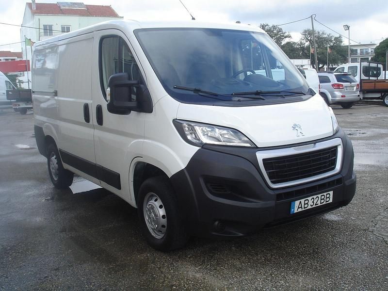 Branco Usado 2020 Peugeot Boxer Van | € 18.800 (Preço elevado) - Imagem 1/4