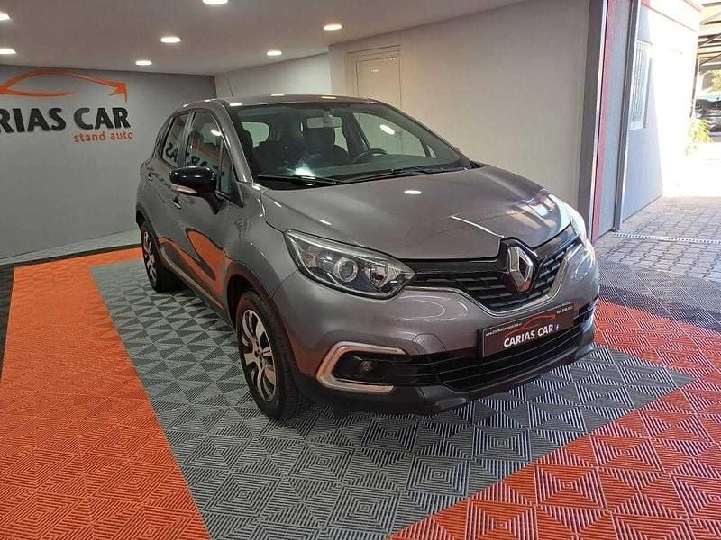 Usado Renault Captur 90 HP (66 kW) 2018 Cinza SUV