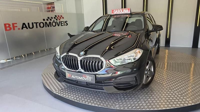 Preto Usado 2019 BMW 118 Citadino | € 21.450 (Preço justo) - Imagem 1/4