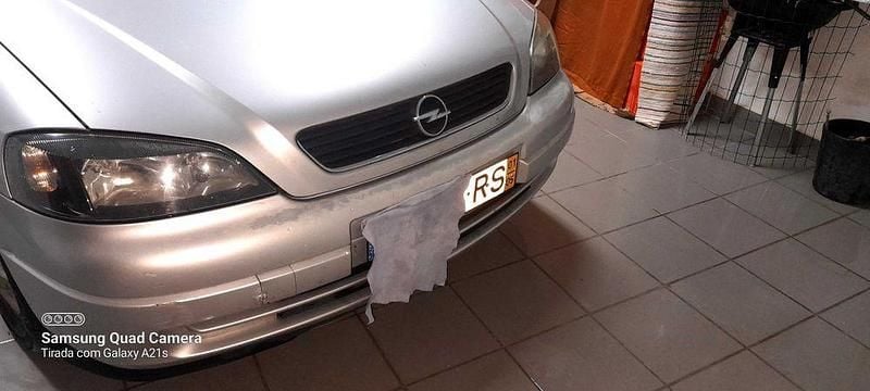 Usado 2001 Opel Astra Sedan | € 1.600 (Preço justo) - Imagem 1/4