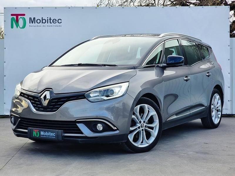 Cinzento Usado 2017 Renault Scénic IV Monovolume | € 11.900 (Preço justo) - Imagem 1/4
