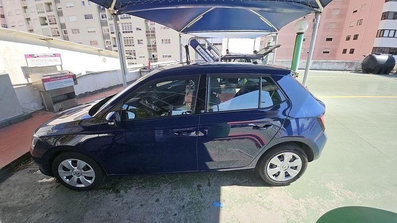 Usado Skoda Fabia 75 HP (55 kW) 2016 Sedan