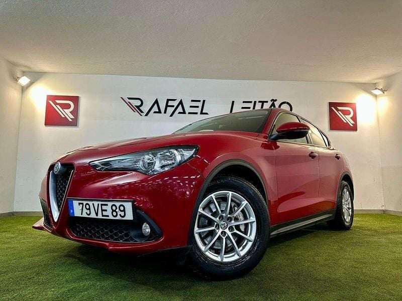 Vermelho Usado 2018 Alfa Romeo Stelvio SUV | € 24.500 - Imagem 1/4