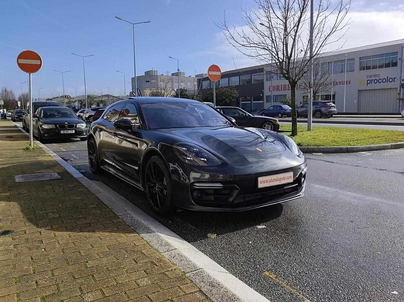 Usado Porsche Panamera Sport Turismo 462 HP (339 kW) 2018 Cinzento