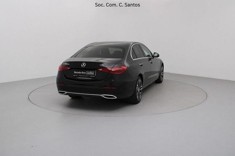 Usado Mercedes C300 Avantgarde 326 HP (239 kW) 2025 Preto Sedan
