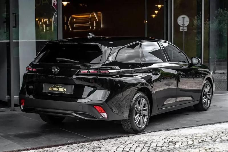 Usado Peugeot 308 SW Active 130 HP (95 kW) 2023 Preto Carrinha