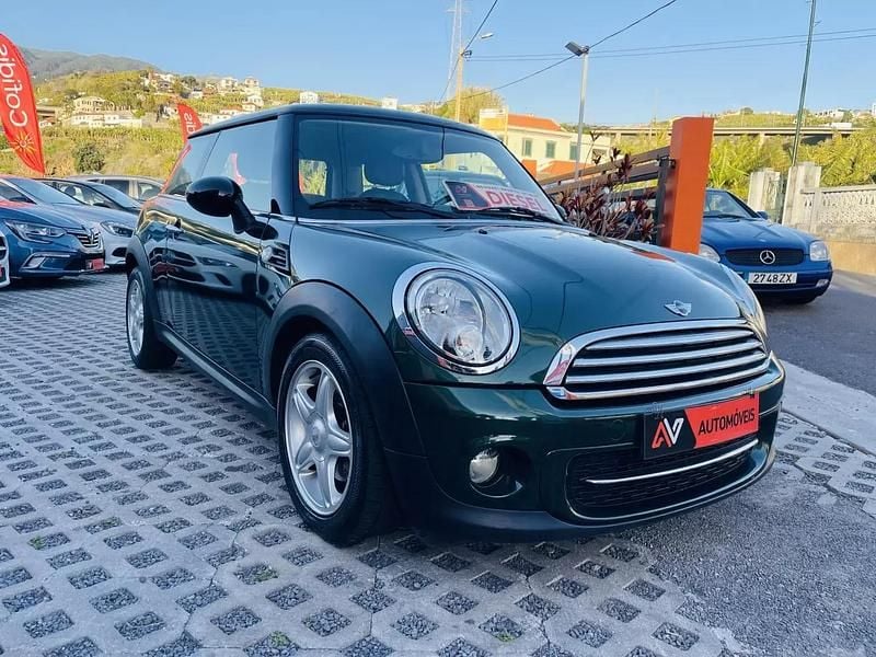 Usado Mini Cooper Coupé 111 HP (81 kW) 2012 Verde Coupé