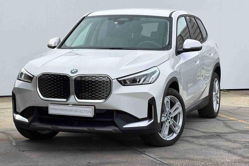 Usado BMW iX 150 kW (204 HP) 2024 Branco SUV