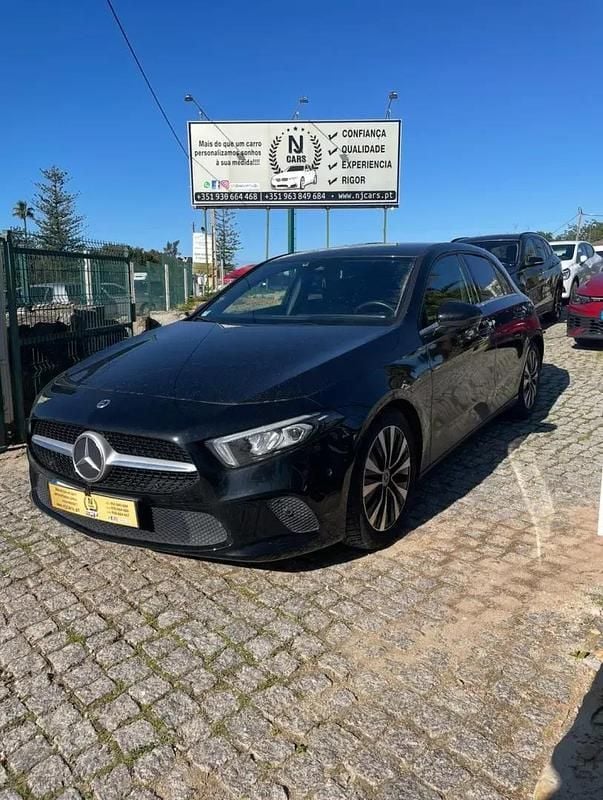 Usado Mercedes A180 Business 116 HP (85 kW) 2021 Preto