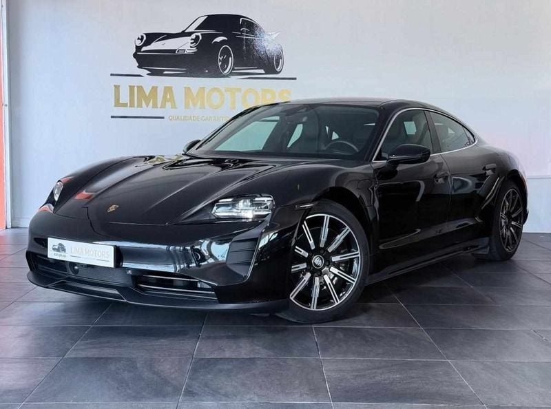 Preto Usado 2020 Porsche Taycan 4S Sedan | € 64.850 - Imagem 1/4