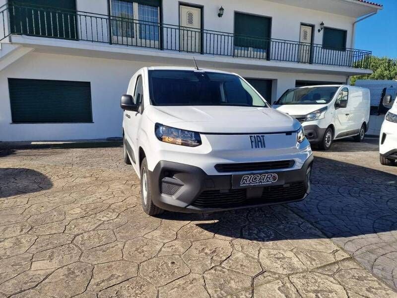 Branco Novo 2024 Fiat Doblò Monovolume | € 17.150 (Super Preço) - Imagem 1/4