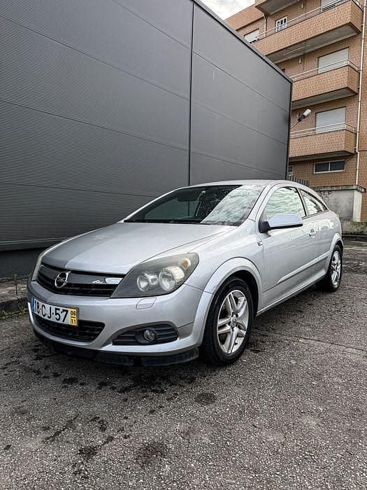 Usado 2006 Opel Astra GTC | € 3.250 (Preço justo) - Imagem 1/4