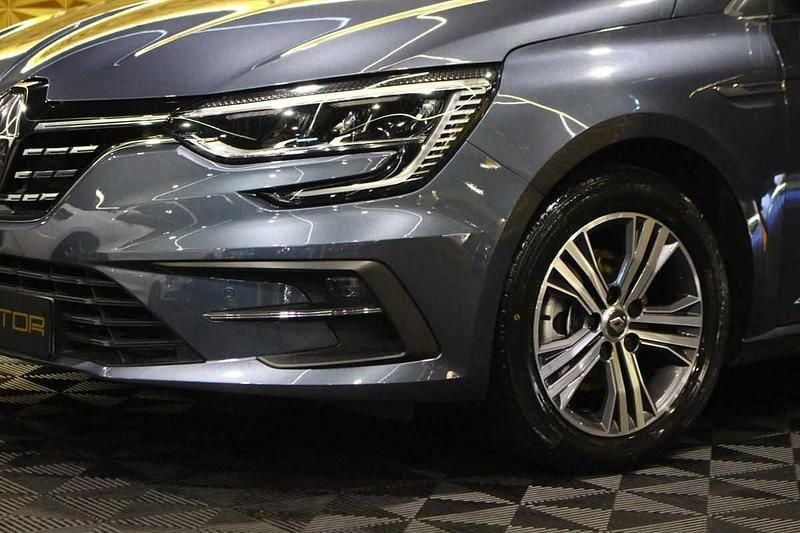 Usado Renault Mégane GrandTour 116 HP (85 kW) 2022 Cinzento Carrinha