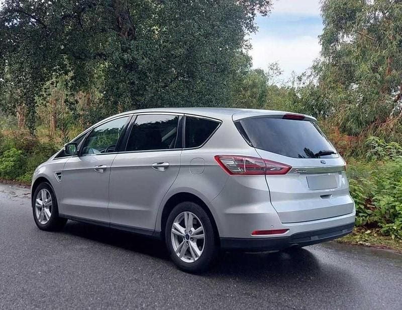 Usado Ford S-MAX Titanium 150 HP (110 kW) 2018 Cinza Monovolume