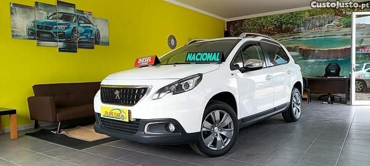 Branco Usado 2017 Peugeot 2008 Style SUV | € 12.950 (Preço justo) - Imagem 1/1