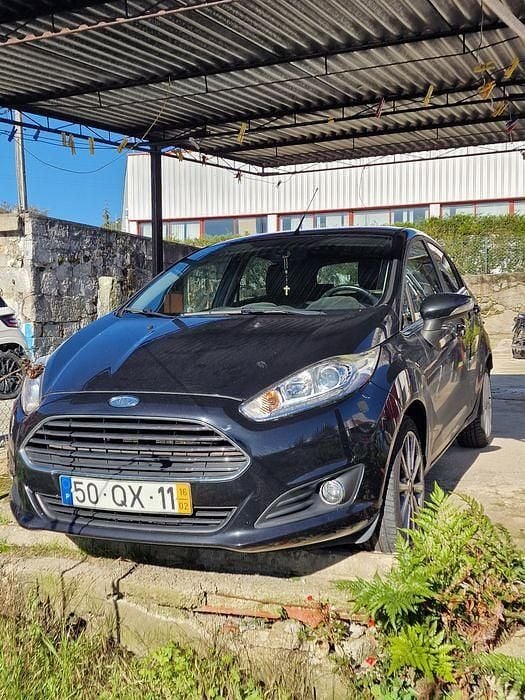 Usado 2016 Ford Fiesta Titanium Sedan | € 7.999 (Preço justo) - Imagem 1/4