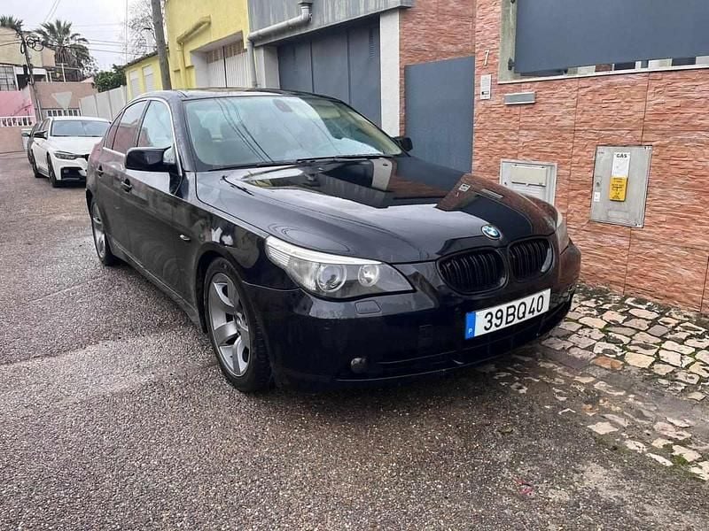 Usado BMW 520 163 HP (119 kW) 2006 Preto Sedan
