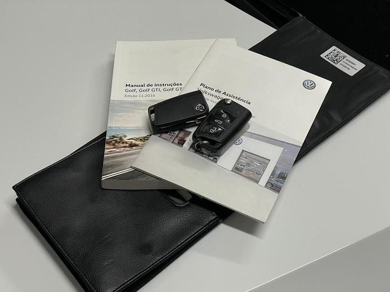 Usado VW Golf VII 110 HP (80 kW) 2017 Branco