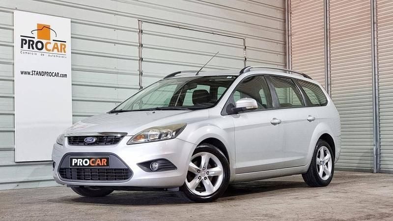 Usado Ford Focus 109 HP (80 kW) 2008 Cinzento Carrinha