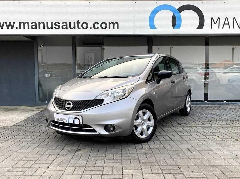 Usado Nissan Note 90 HP (66 kW) 2016 Cinzento Citadino