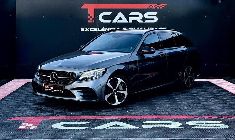 Cinza Usado 2020 Mercedes C300 AMG line Sedan | € 34.900 (Preço justo) - Imagem 1/4