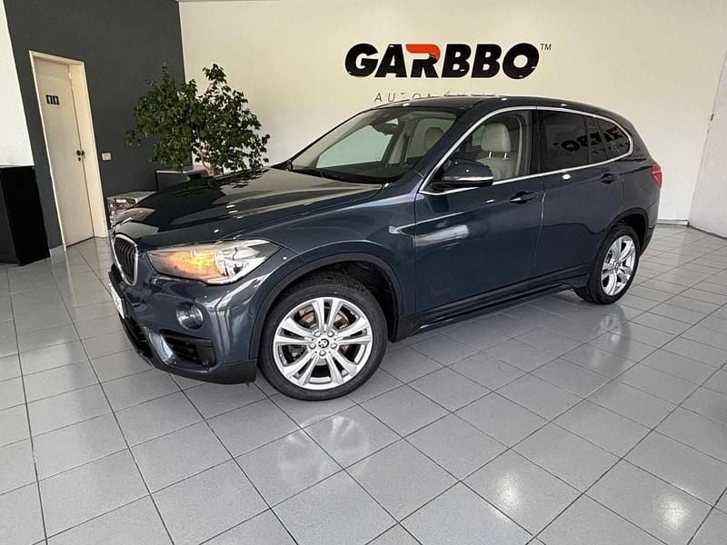 Azul Usado 2016 BMW X1 Sport Line SUV | € 17.500 (Preço justo) - Imagem 1/4