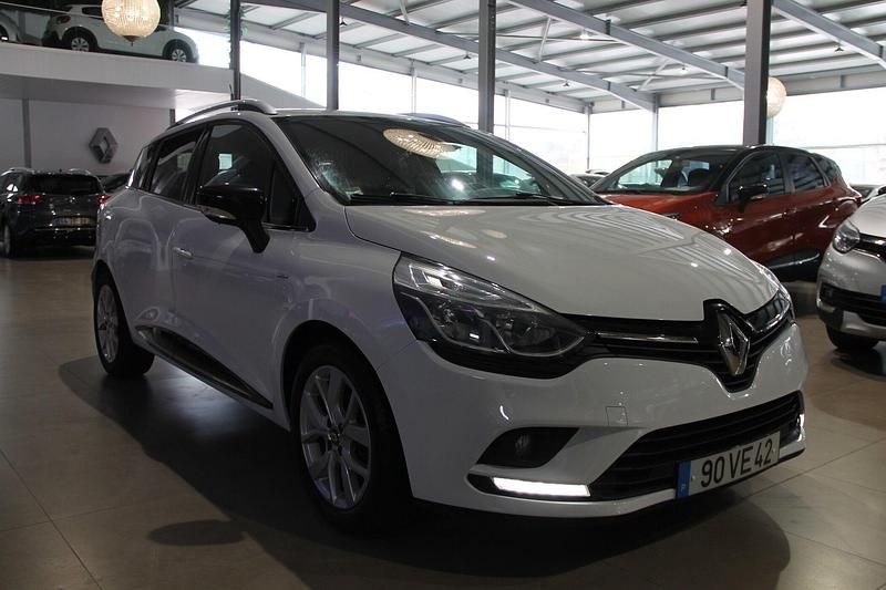 Usado Renault Clio GrandTour LIMITED 90 HP (66 kW) 2018 Branco Carrinha