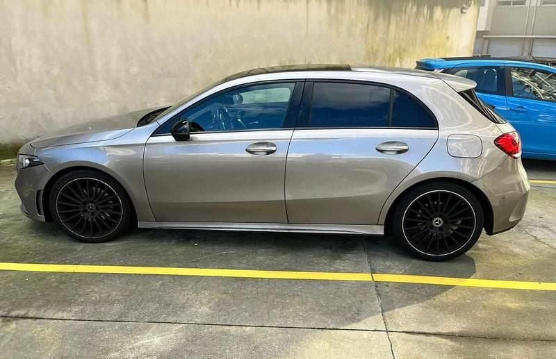 Usado Mercedes A180 116 HP (85 kW) 2021 Cinzento Citadino