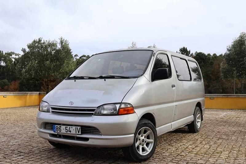 Cinzento Usado 1997 Toyota HiAce Carrinha | € 5.400 - Imagem 1/4