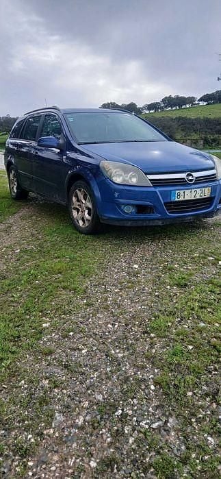 Usado Opel Astra 100 HP (73 kW) 2005 Sedan
