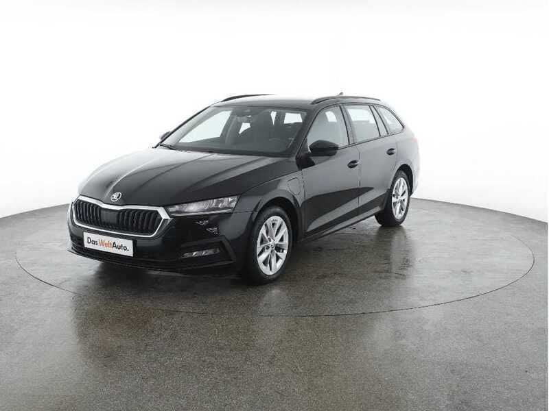 Usado Skoda Octavia Style 204 HP (150 kW) 2022 Preto metalizado Carrinha
